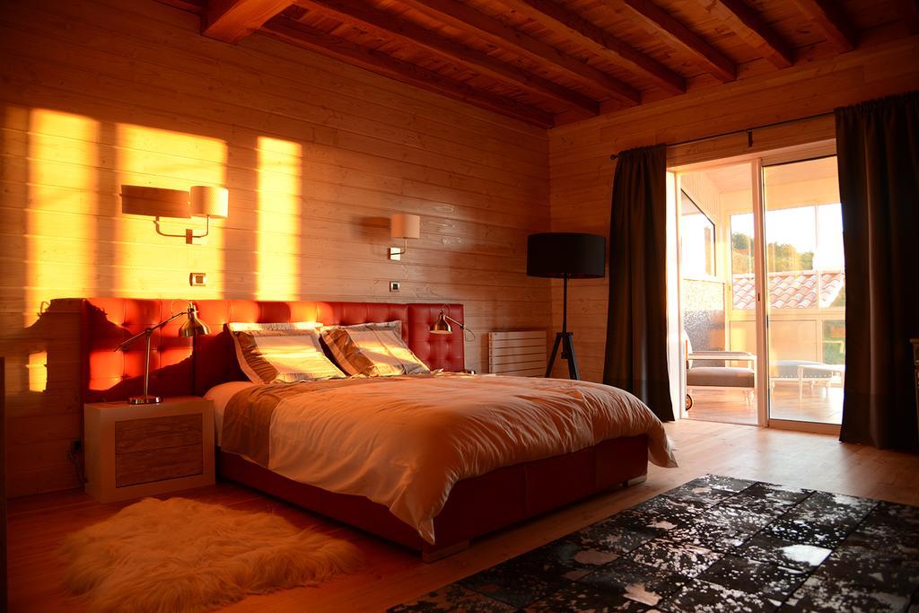Domaine Du Mont Monnet - Chambre D'Hotes & Gite Longes Exterior foto